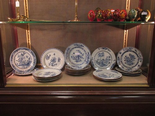 Lot 231 - Nineteen various plates, Qianlong period,...