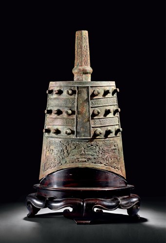 Lot 30 - A rare and large bronze bell, Yong Zhong, late Spring and Autumn, early Warring States, 6th-5th century, BC