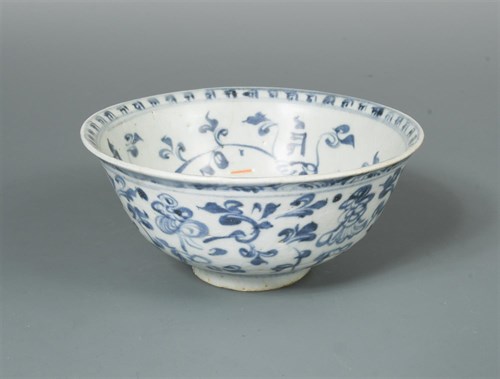 Lot 60 - A Ming blue and white bowl