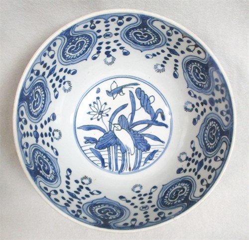 Lot 66 - A Wanli period bowl for the Persian market