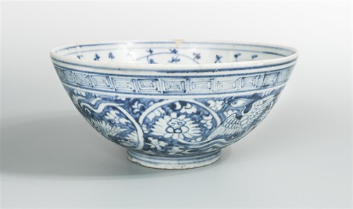 Lot 73 - A Ming dynasty bowl