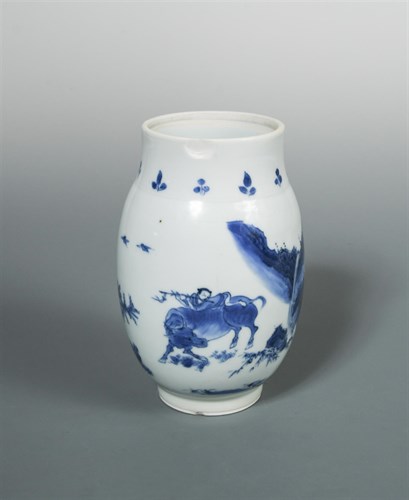 Lot 187 - A Kangxi ovoid vase