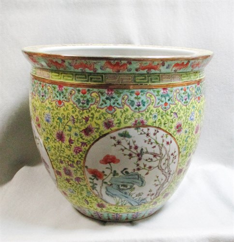 Lot 273 - A pair of 20th century Chinese famille jaune 'fishtank' vases