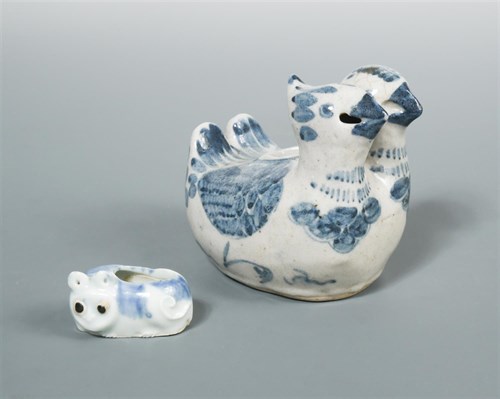 Lot 116 - A late Ming water dropper