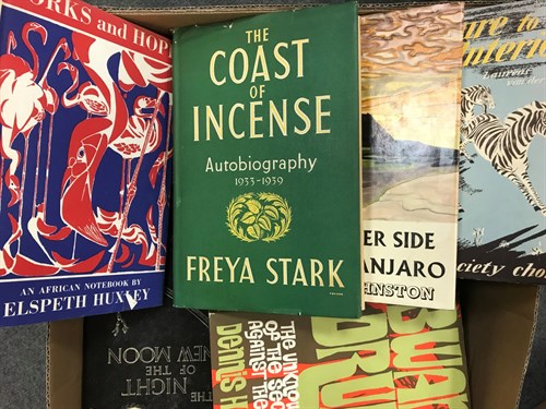 Lot 376 - Modern first editions and others, many in dust...