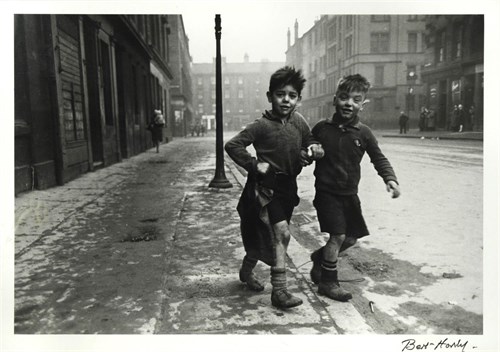 Lot 200 - Bert Hardy (b.1913)