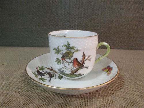 Lot 35 - A Herend porcelain 'Rothschild' pattern dinner and coffee service