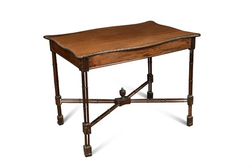 Lot 536 - A 19th century mahogany centre table
