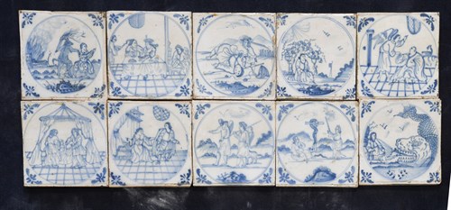 Lot 37 - A set of twenty-five 18th century Delft blue and white tiles, probably Bristol
