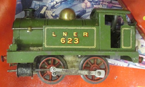 Lot 218 - Various Triang trains etc