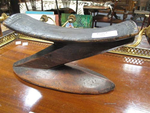 Lot 209 - A 19th African head rest, possibly Shoona