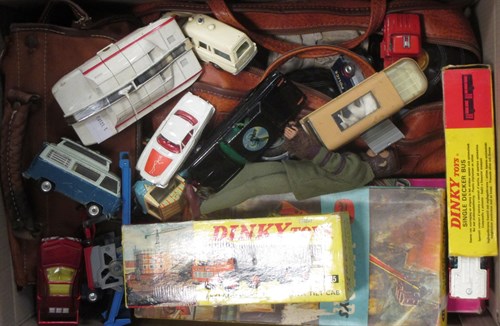 Lot 192 - A quantity of Dinky and other toys to include...