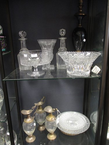 Lot 148 - A mixed group of glass, to include a pair of...