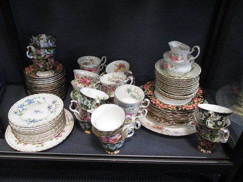 Lot 143 - A Country rose teaset and another