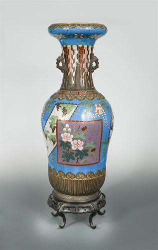 Lot 28 - Attributed to Christopher Dresser for Minton, a large 'Cloisonné' vase