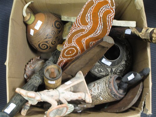 Lot 163 - A quantity of various 20th century tribal...