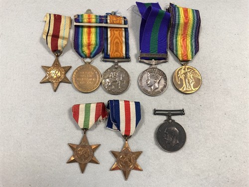 Lot 368 - Eight various Great War and Second World War medals