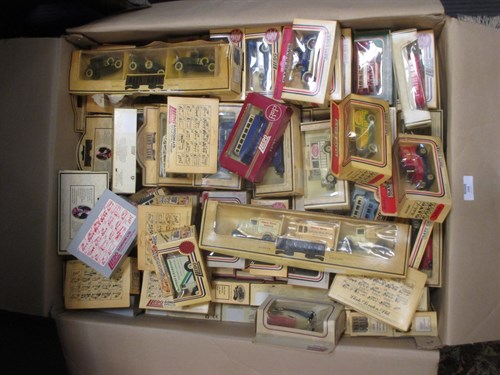 Lot 208 - Large collection of Lledo die cast models Days...