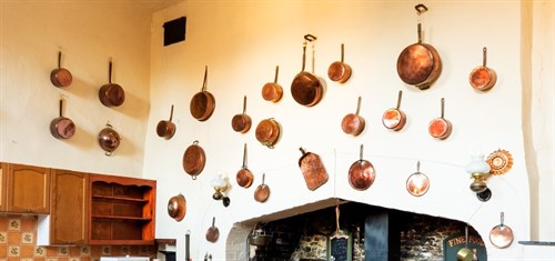 Lot 41 - A large collection of Country House kitchen...