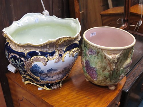 Lot 107 - A continental majolica style jardiniere...