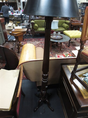Lot 602 - A pair of Regency carved and fluted mahogany...