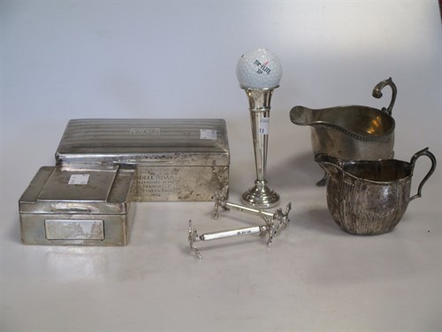 Lot 346 - A collection of silver items including a...