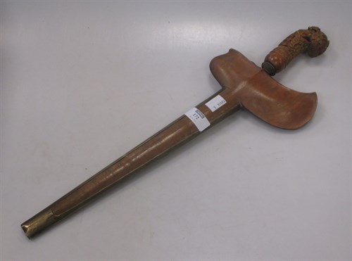 Lot 172 - An early 20th century ivory handled kriss,...