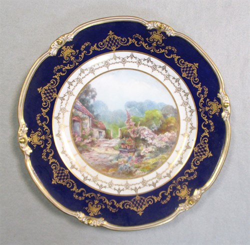 Lot 28 - A Royal Crown Derby cabinet plate