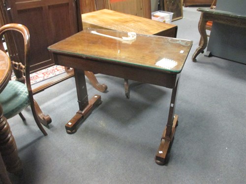 Lot 712 - An early Victorian mahogany sofa table on...