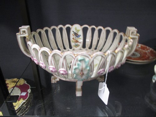 Lot 77 - A Continental porcelain basket, late 19th...