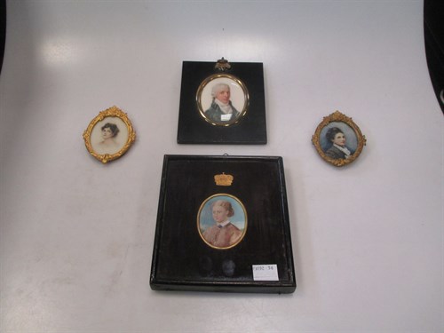 Lot 157 - A miniature on ivory of a Regency gentleman...