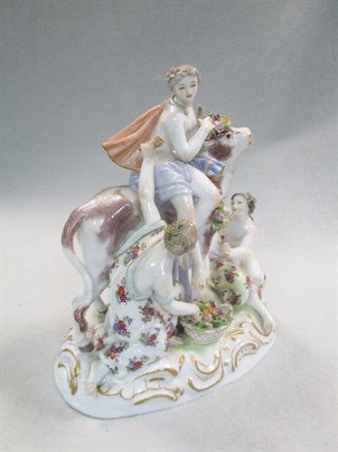 Lot 66 - A Meissen porcelain figure group of Europa and the Bull, 19th century