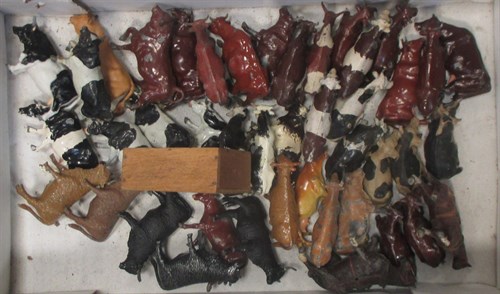 Lot 184 - Large assortment of Britians and similar...