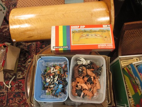 Lot 205 - Large assortment of Britains and similar...