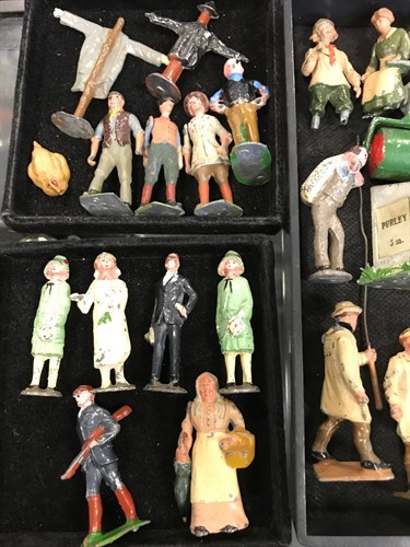 Lot 190 - A collection of Britains model farm and other...