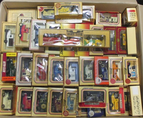 Lot 211 - Large collection of Lledo die cast models Days...
