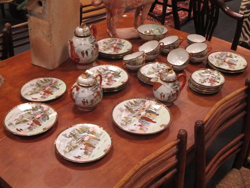 Lot 252 - A Chinese egg shell porcelain tea service