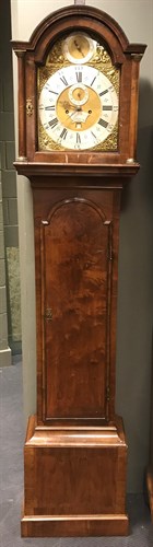 Lot 569 - A George III walnut longcase clock circa 1760