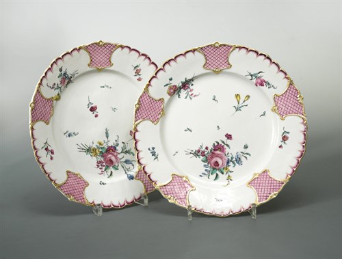 Lot 44 - A pair of Tournai plates, circa 1780
