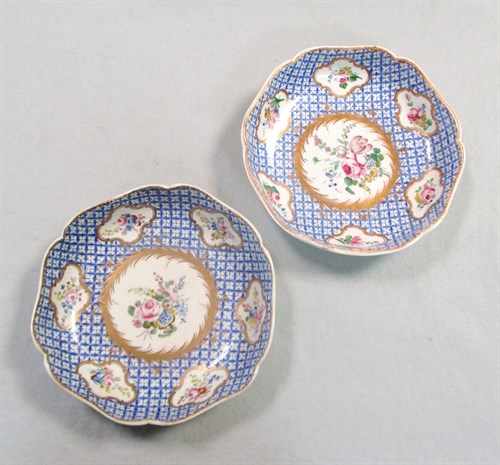 Lot 51 - A pair of Chantilly saucer dishes, circa 1760