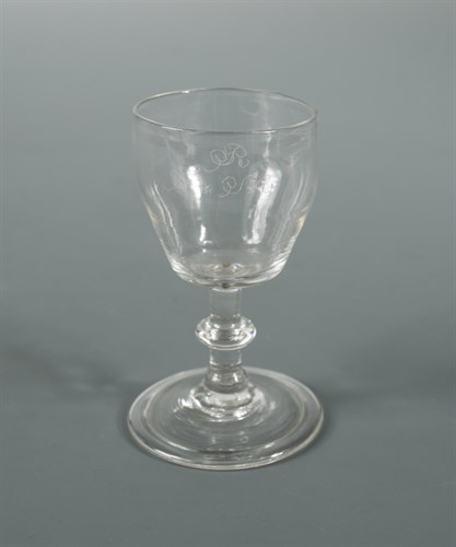 Lot 35 - A set of six George III liqueur marriage glasses