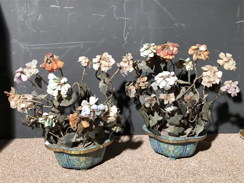 Lot 125 - A pair of Chinese cloisonne and hardstone jardinieres of flowers