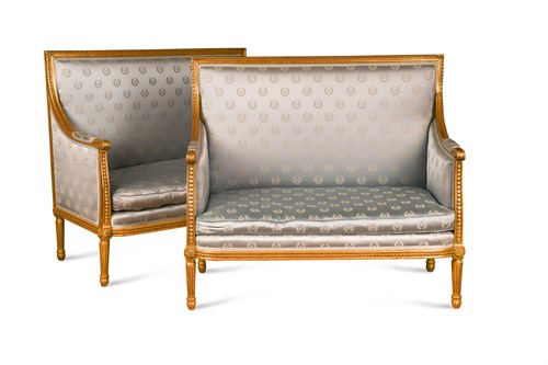Lot 553 - A pair of modern French gilt framed canapés