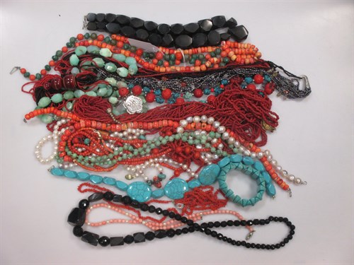 Lot 372 - A collection of coral bead jewellery,...