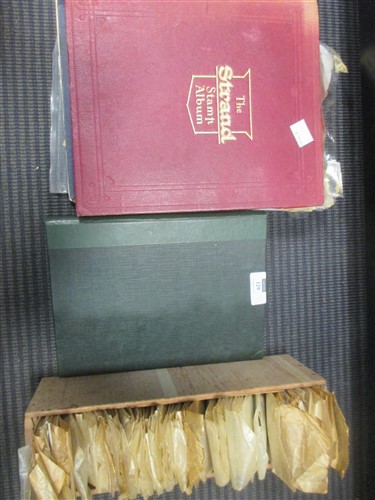 Lot 129 - A mid 20th century world stamp collection in...