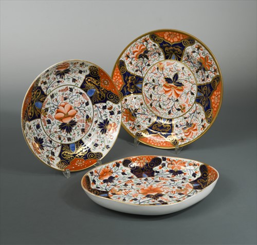 Lot 1 - A collection of twenty two Derby and Davenport Imari porcelain