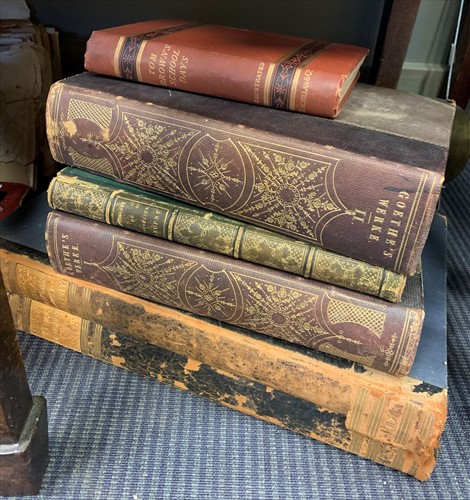 Lot 275 - A collection of mixed literature including...