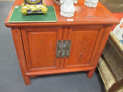 Lot 471 - A pair of early 20th century Chinese red...