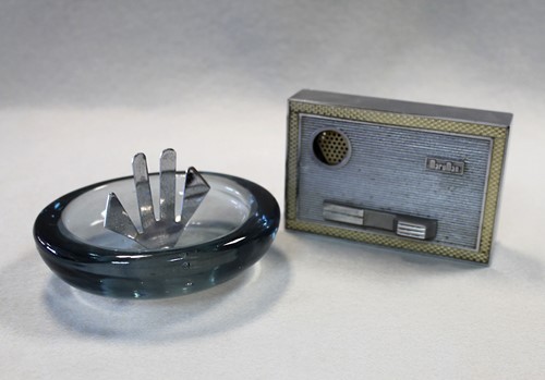Lot 155 - A Dunhill glass and chrome ashtray