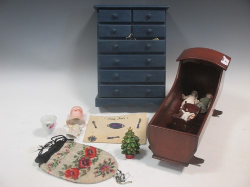 Lot 80 - Small and miniature dolls, doll's furniture...